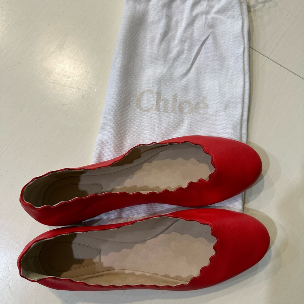 Chloé Scalloped Flats